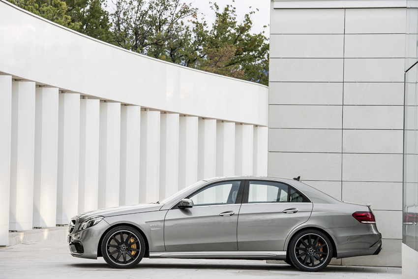 Mercedes-Benz E 63 AMG (W212) Facelift 2013 12C1285 100 2013 Mercedes Benz E63 AMG 4 Matic